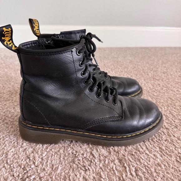 Dr. Martens Junior Boots - Picture 3 of 10